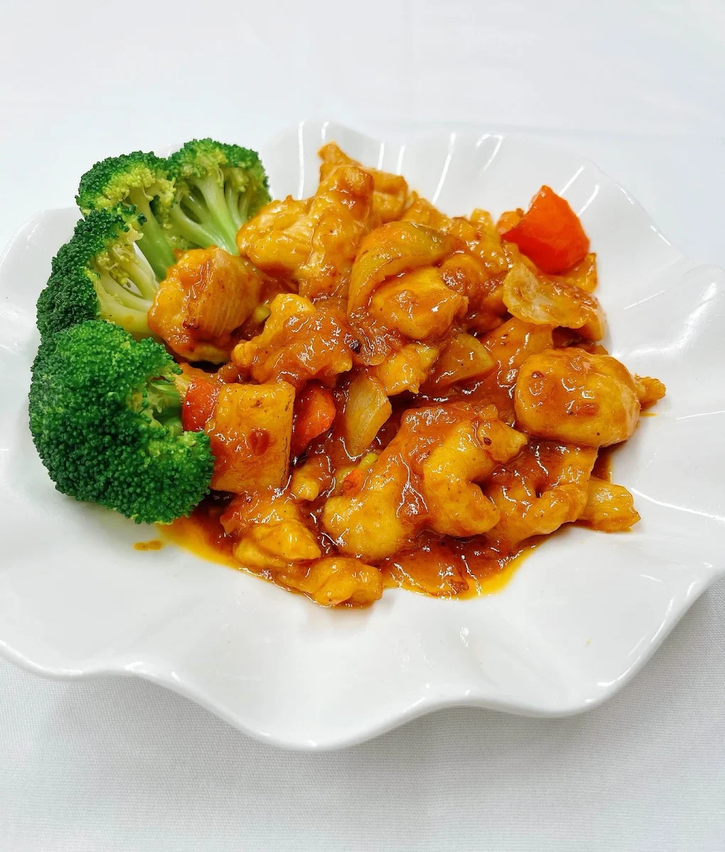 Highlights, Diamond Pavillion Chinese Restaurant