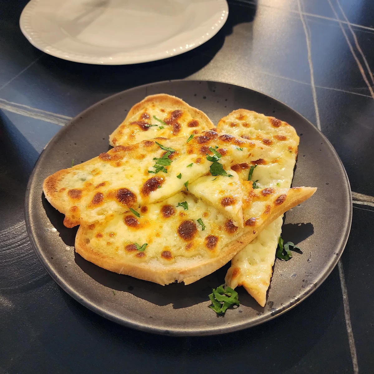 Garlic Bread, Meantime The Entrance