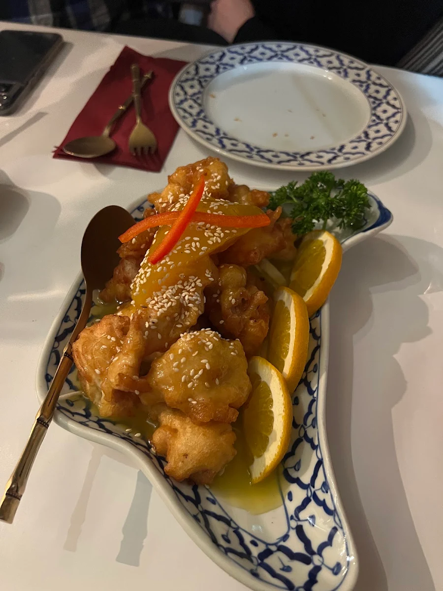 Fried Chicken with Mango Sauce