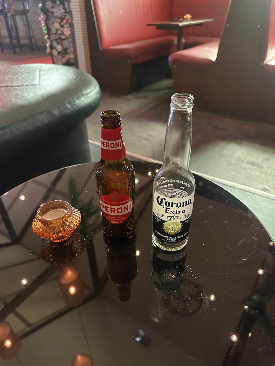 Beer, The Vic Bar