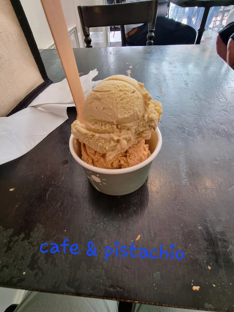 Cafe & Pistachio