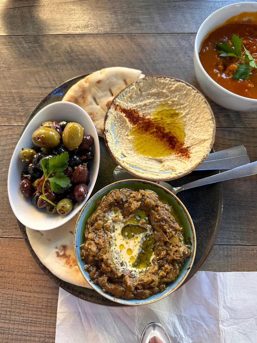 Hummus and Pita Bread