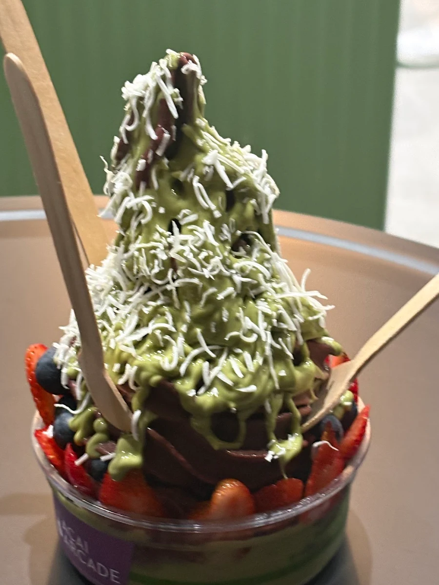 Highlights, Acai Arcade