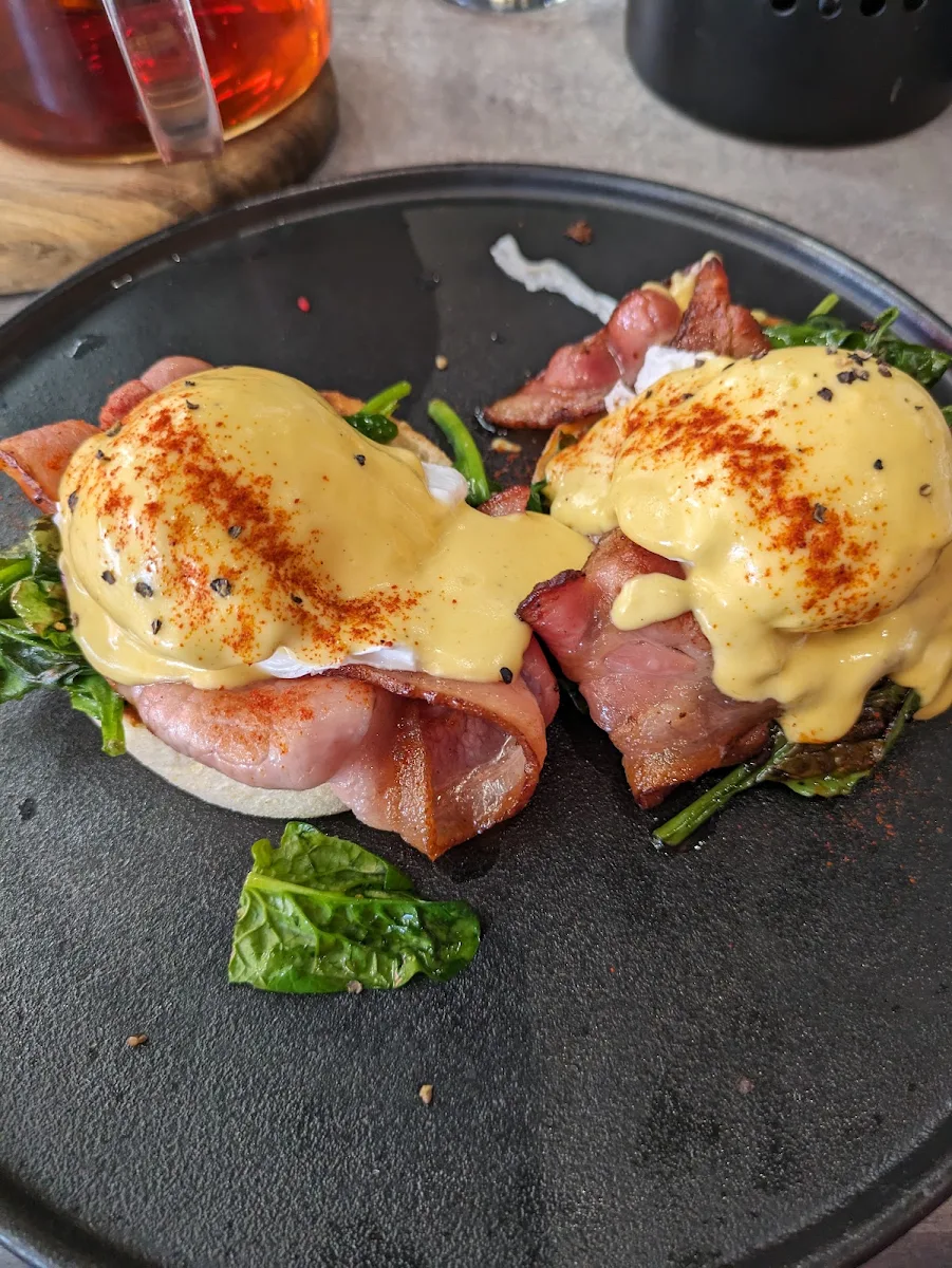 Eggs Benedict, BAD BUNNY EATERY