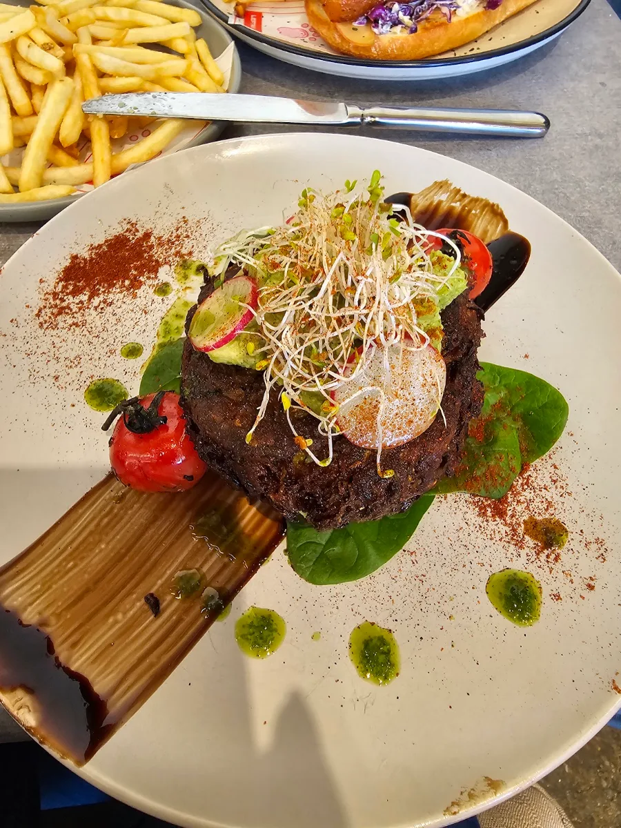 Fritters, BAD BUNNY EATERY