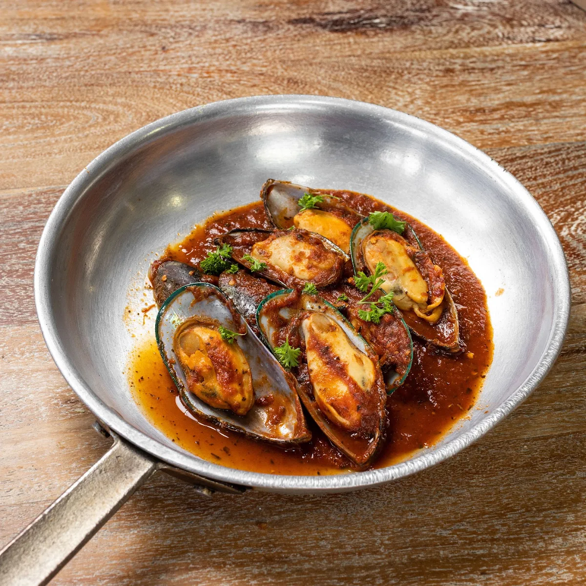 Chilli Mussels, Pastacup Swan View