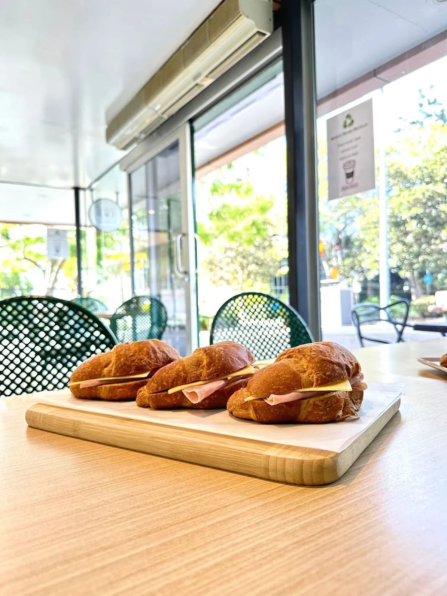 Highlights, Bean Plus Cafe