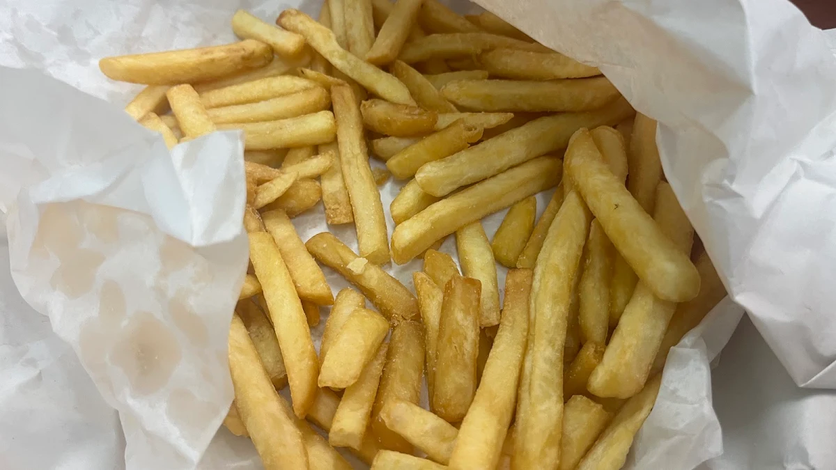 Medium Chips, Leura Takeaway
