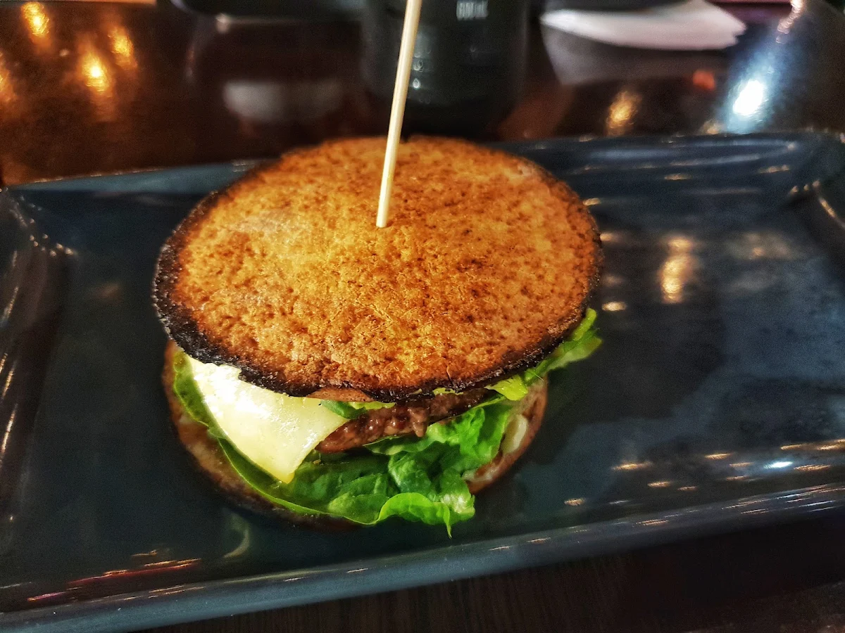 Sir Truffle on Low Carb Superbun