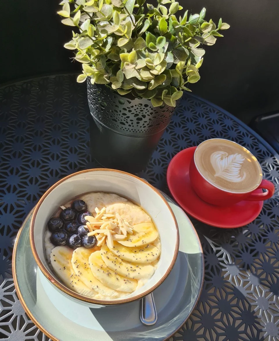 Highlights, Cafe Fred