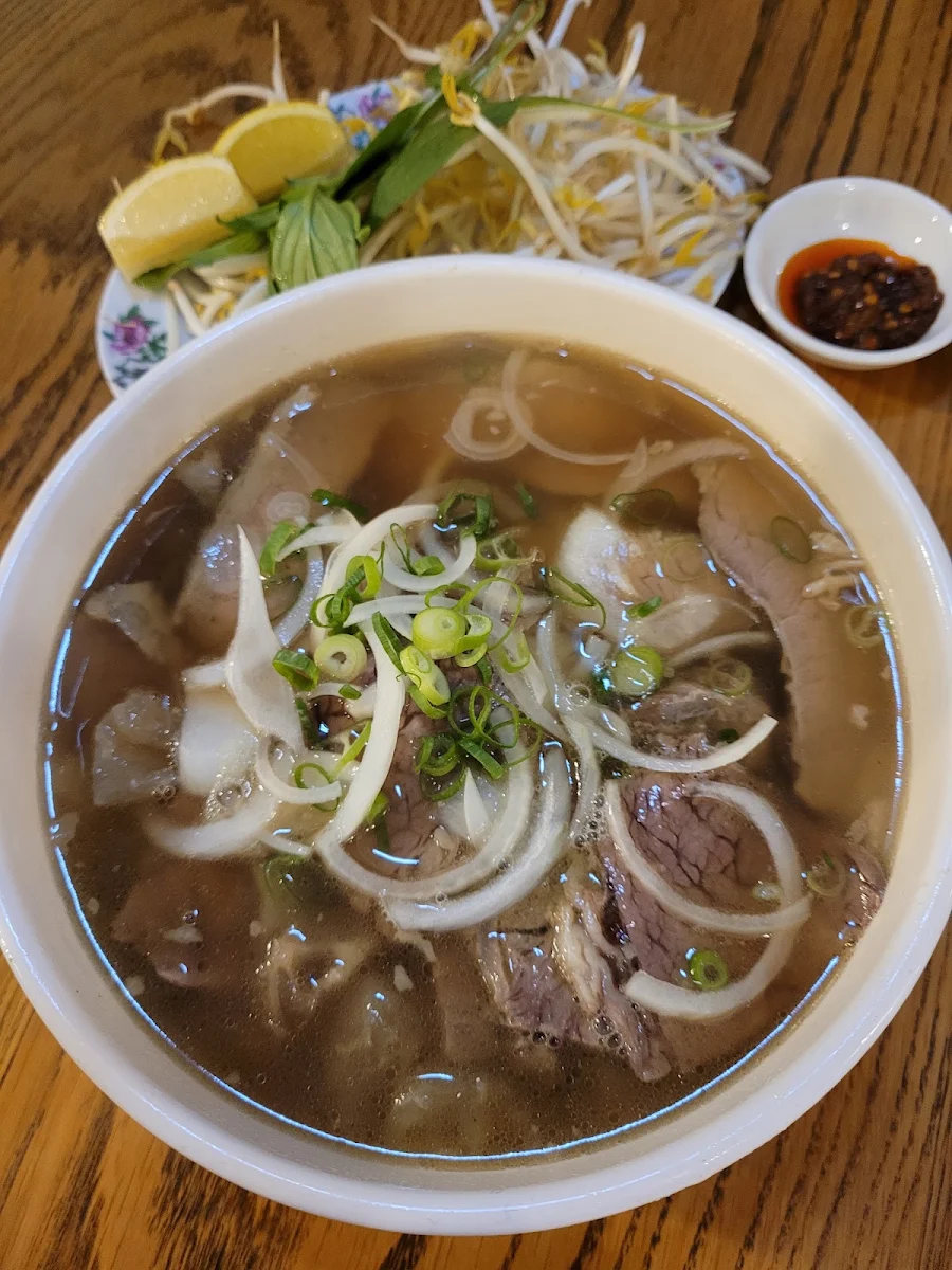 Phở Tái Gân Rare Beef & Tendon Pho GF