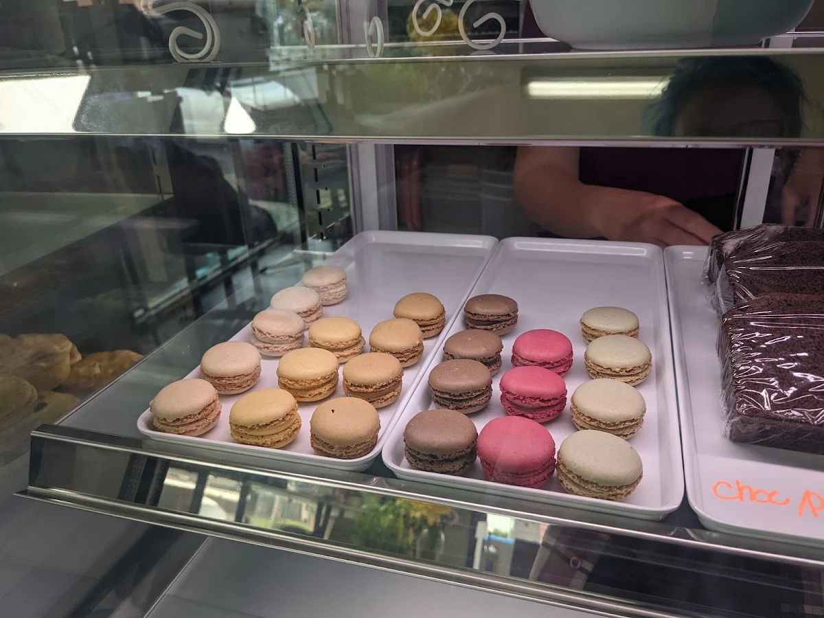 Macron, Meet Me @ Ed’s