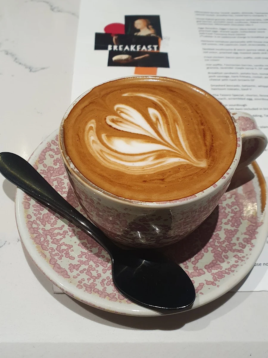 Flat White, Tesoro
