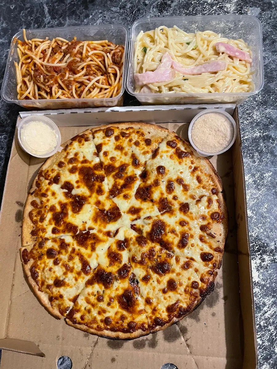 Garlic Pizza Carbonara & Spaghetti Bolognese