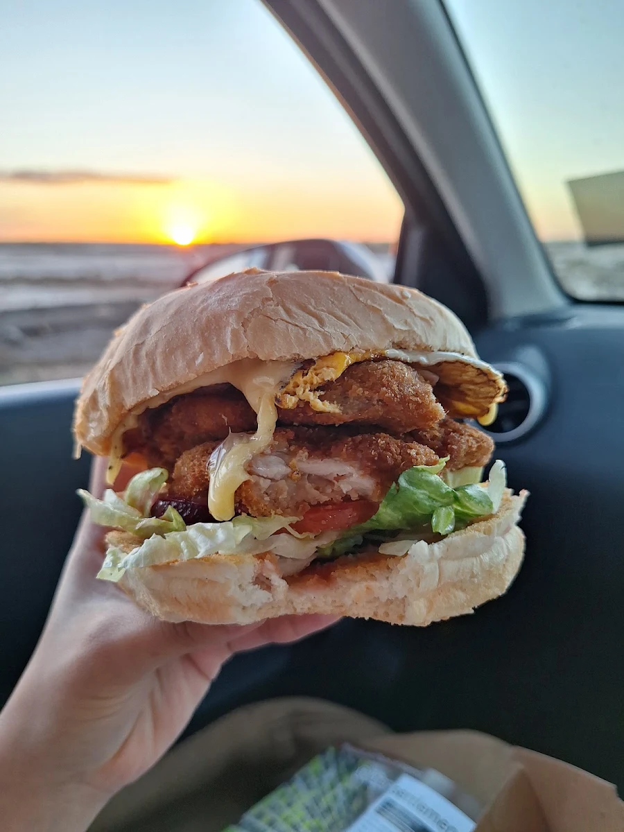 Highlights, A79 Cafe And Amusements