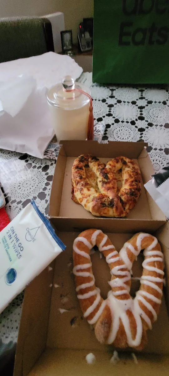 Highlights, Pretzel Ally