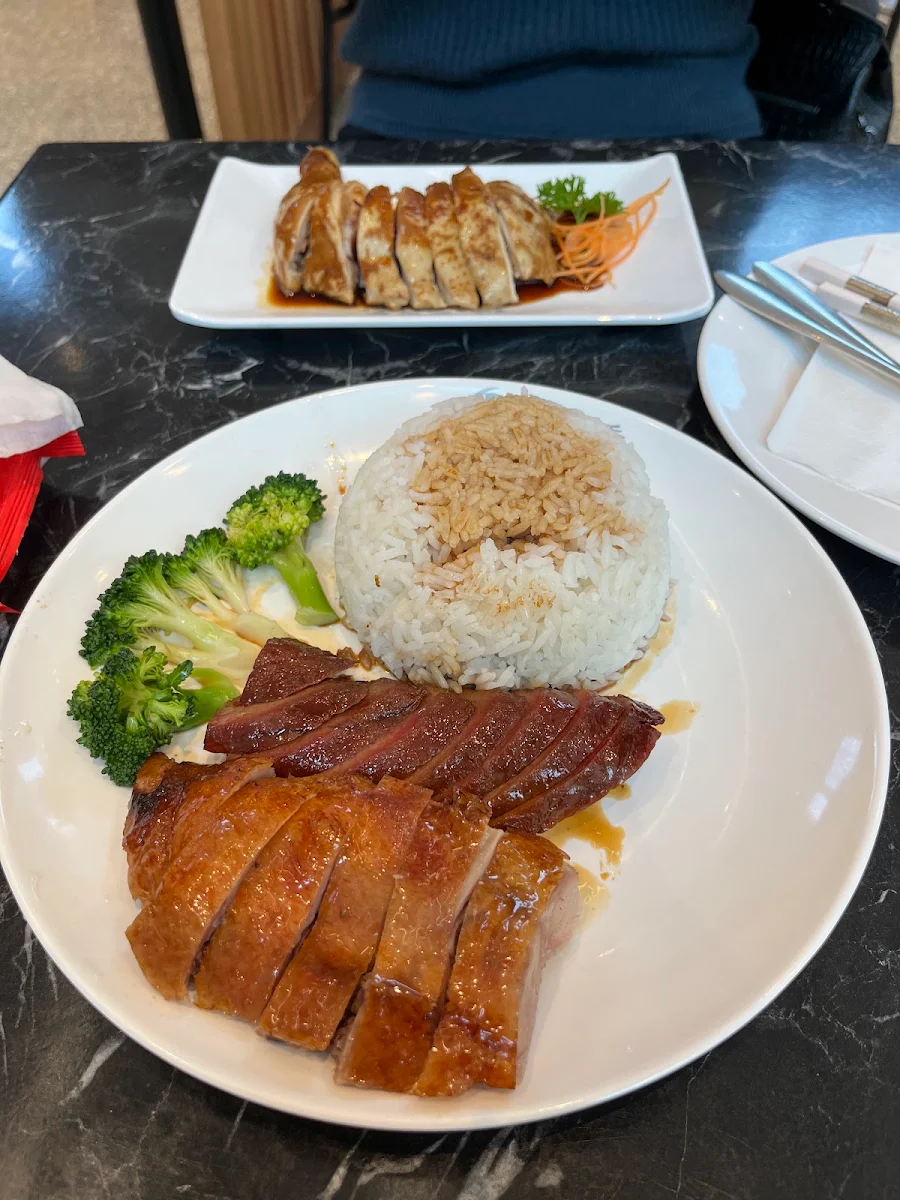 Highlights, Lucky Duck Restaurant (Westfield Helensvale)