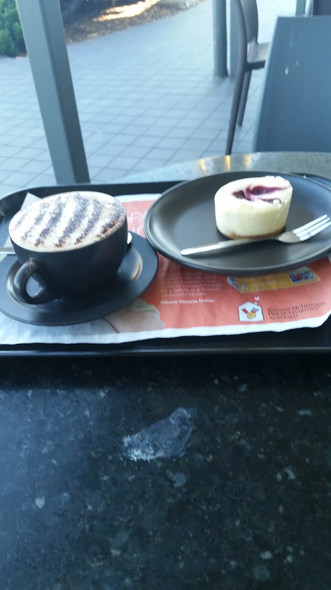 Cappuccino and Raspberry Cheesecake