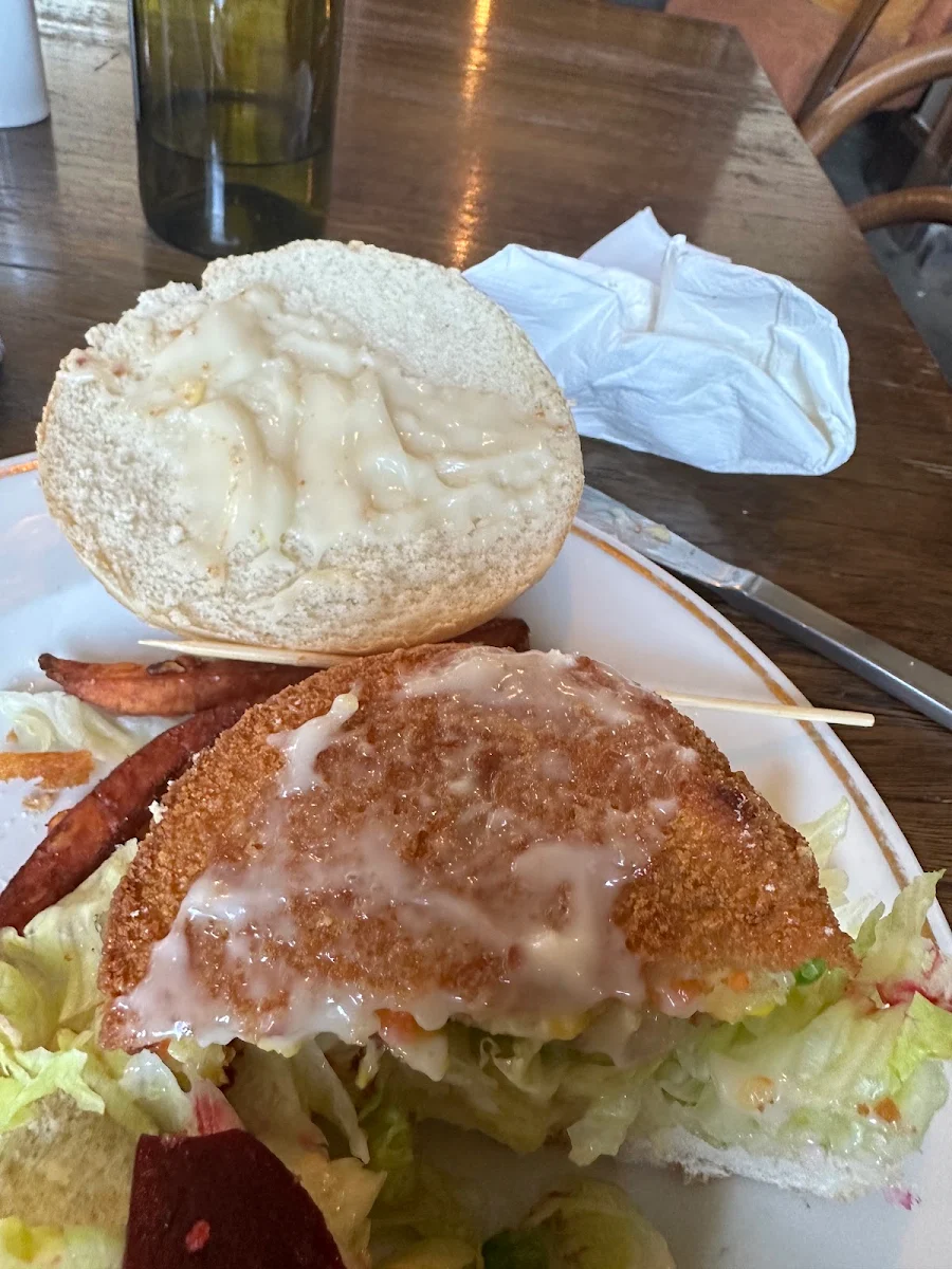 Highlights, Braidwood Hotel