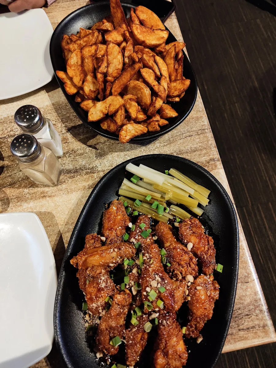 Sweet and Spicy Chicken Wings
