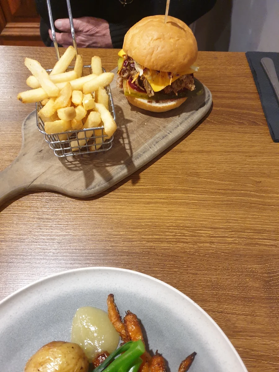Pulled Pork Burger, The Irish, Launceston