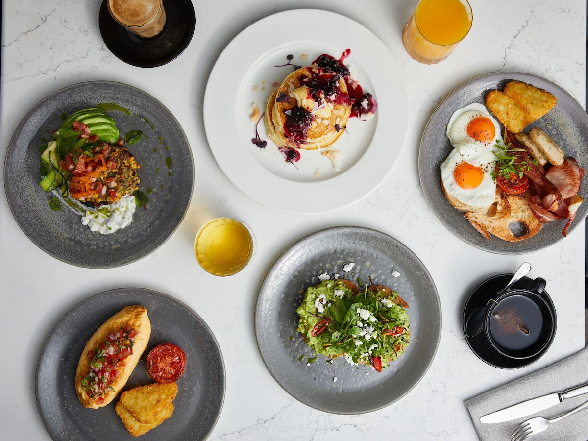 Highlights, Fifth Restaurant