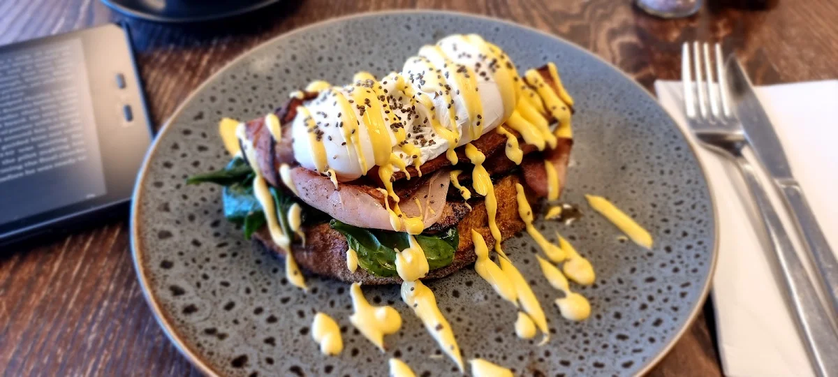 Eggs Benedict, D-SOL