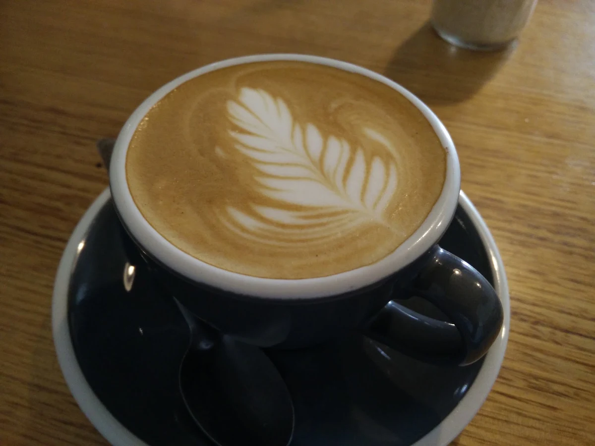 Flat White, Ben's Burgers