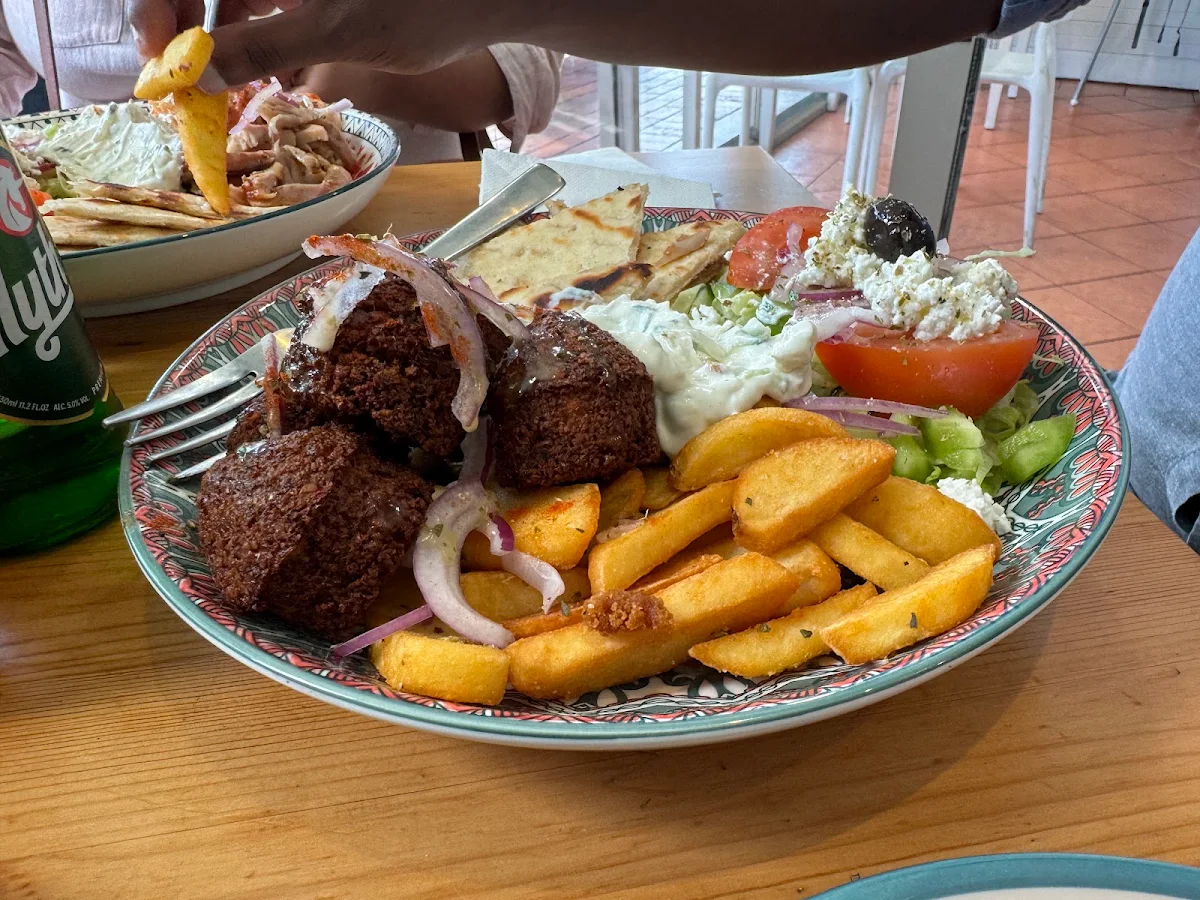 Falafel Gyro Plate
