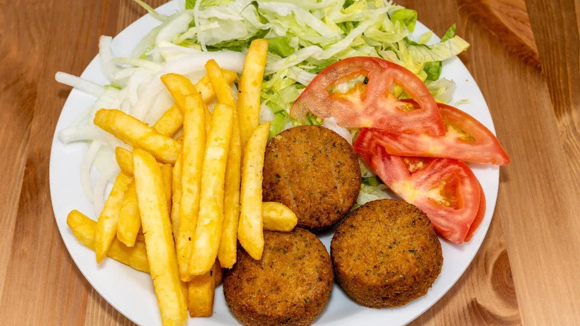 Highlights, Noor's kebab and pizza house