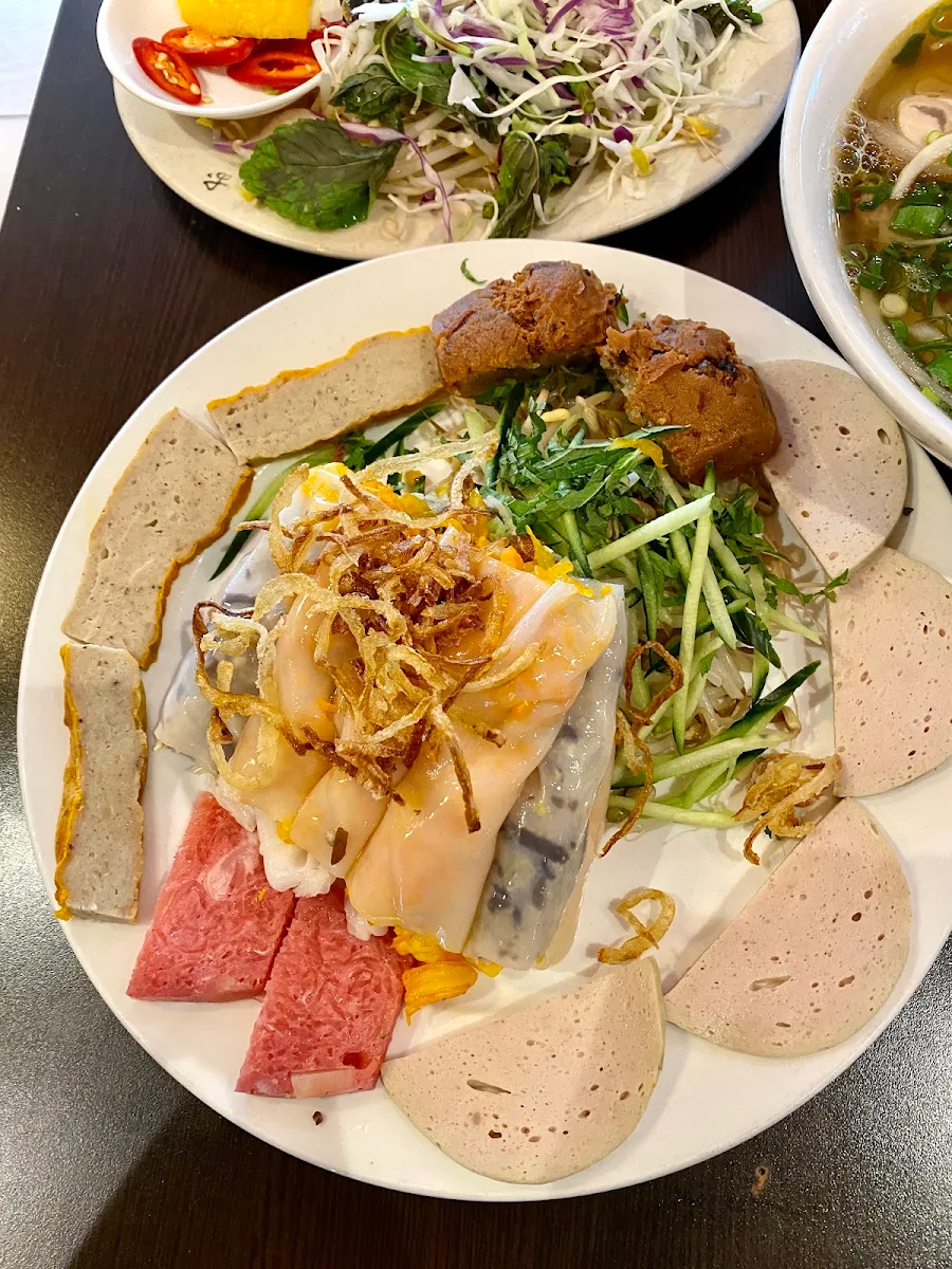 Bánh Cuốn