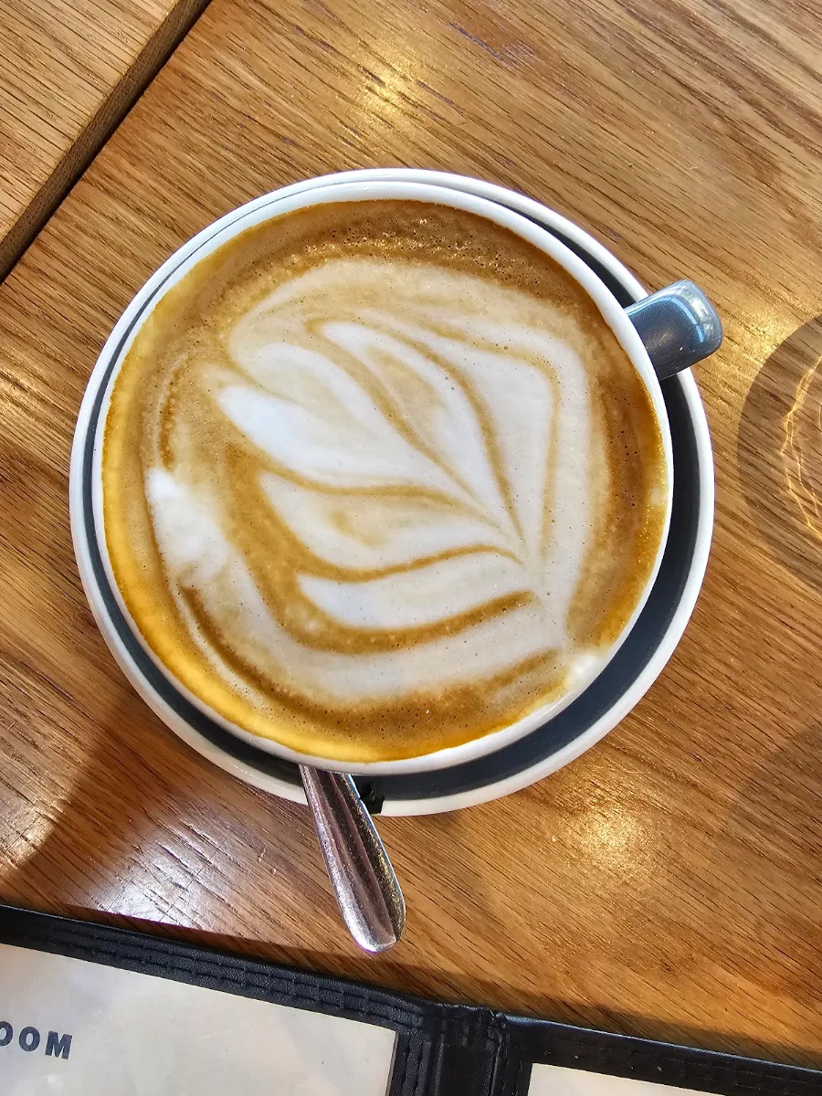 Flat White, Pantry