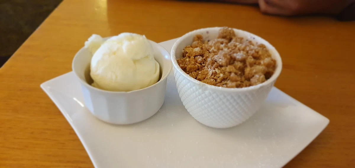 Apple Crumble, RSL Healesville
