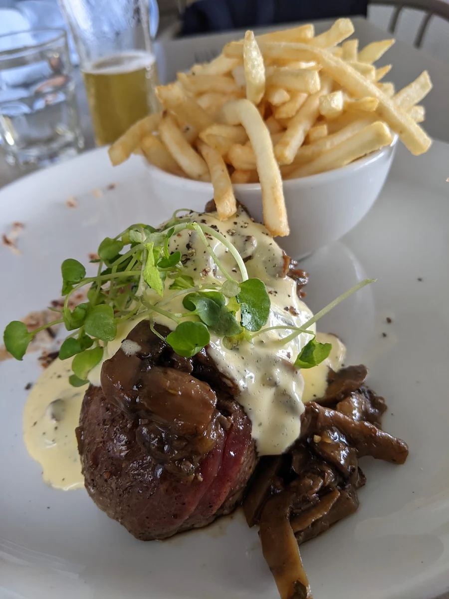 Steak, Bistro C