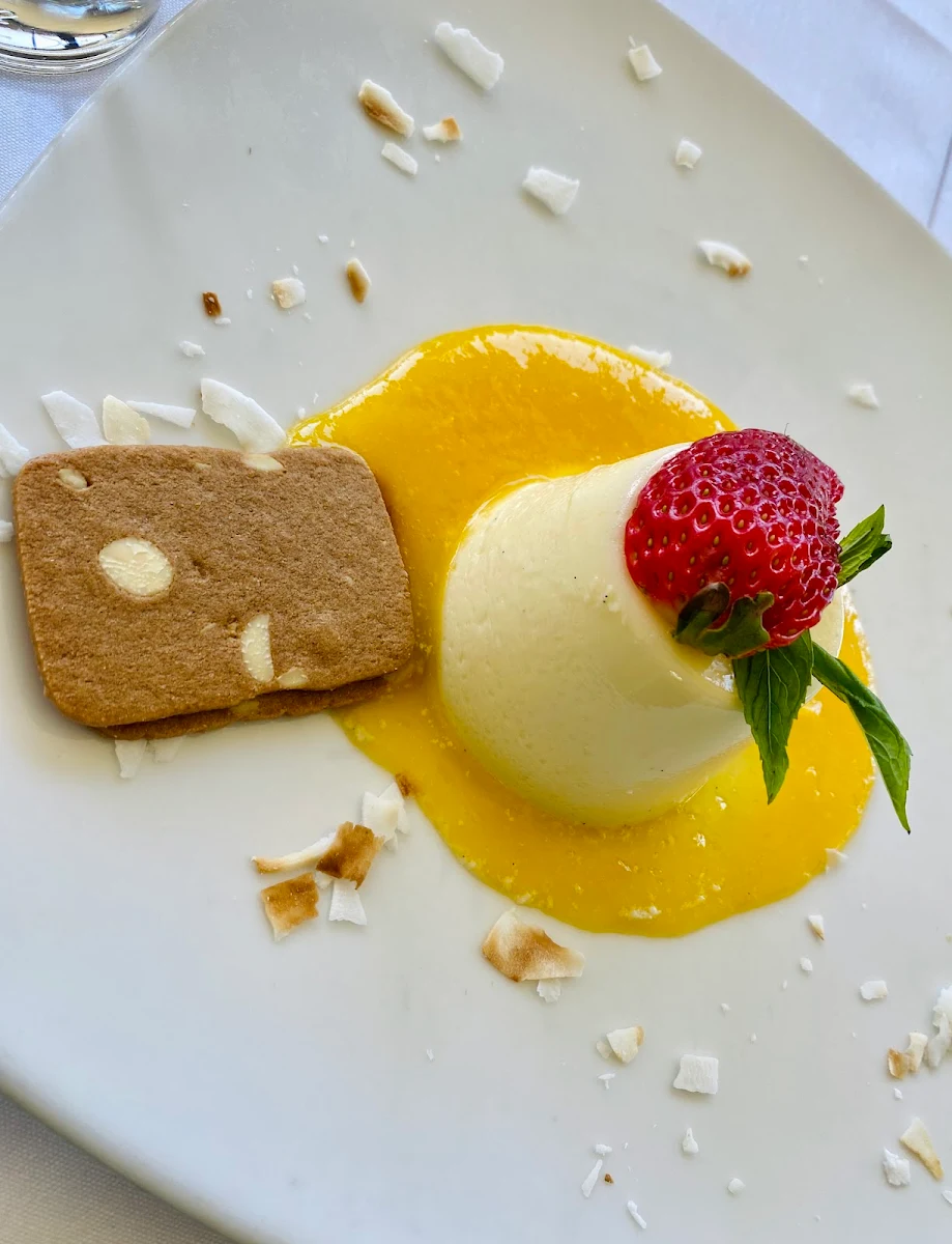 Vanilla Bean Panna Cotta
