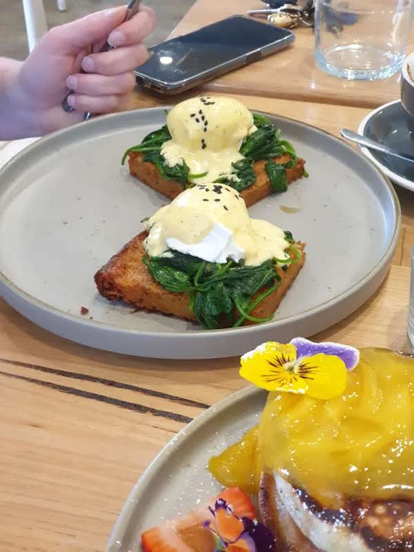 Eggs Benedict