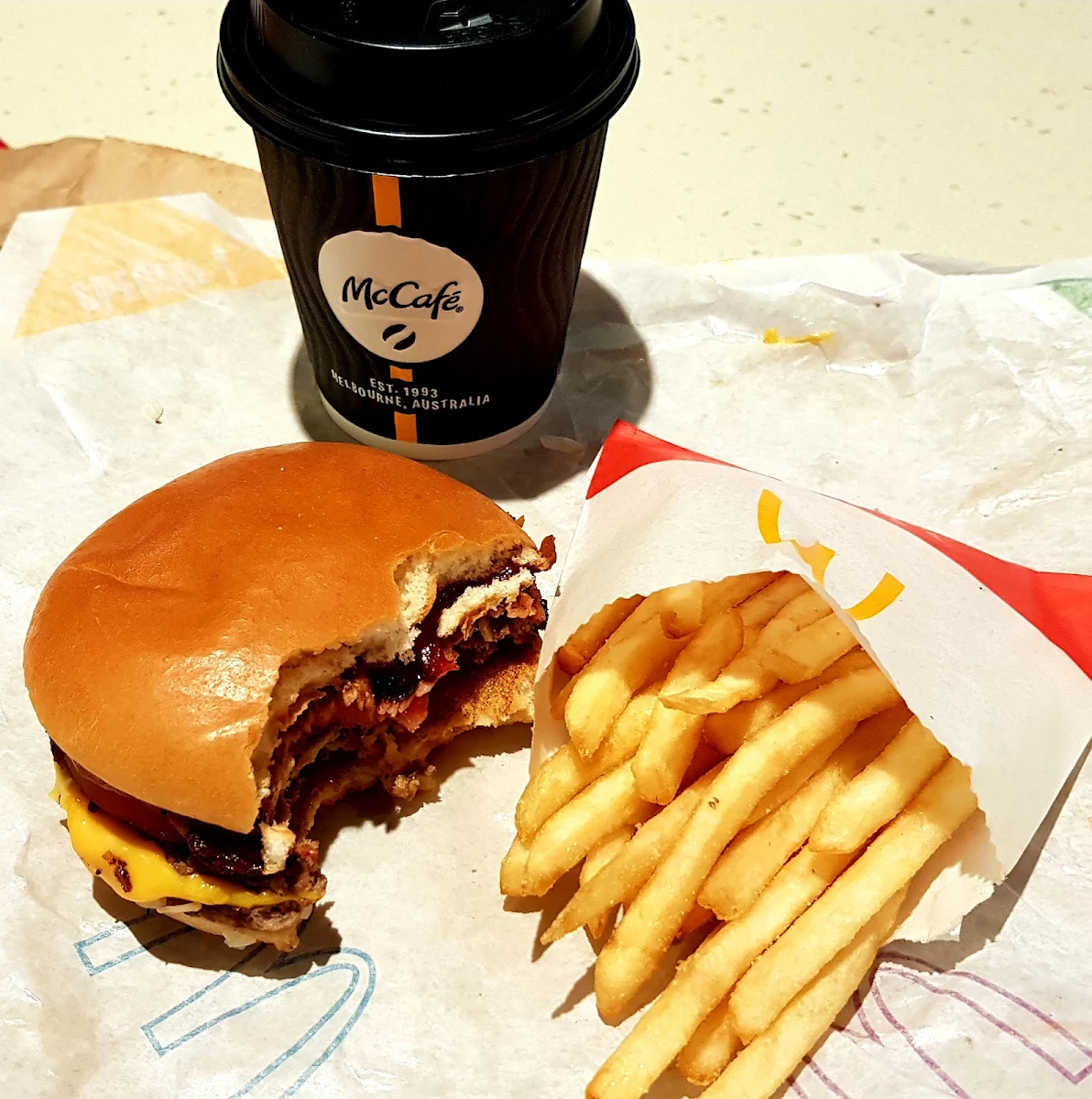 Double Cheeseburger & Chips, McDonald's Toowoomba