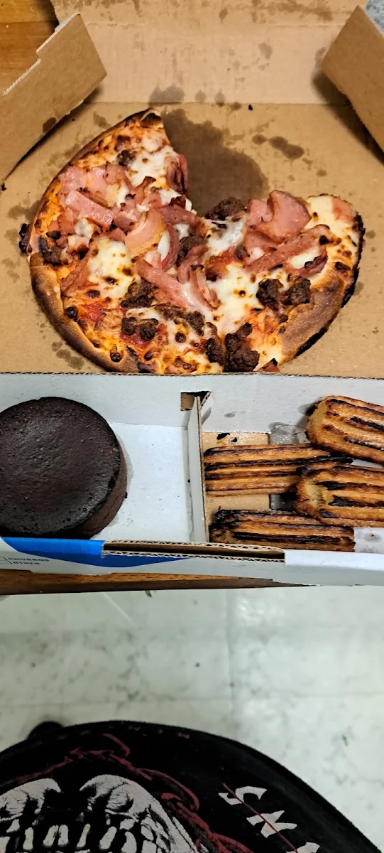 Highlights, Domino's Pizza Logan Central