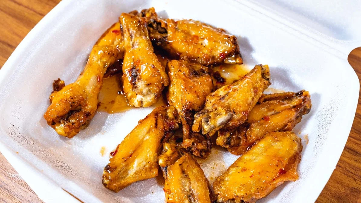 Highlights, Schnitz ‘N’ Wings
