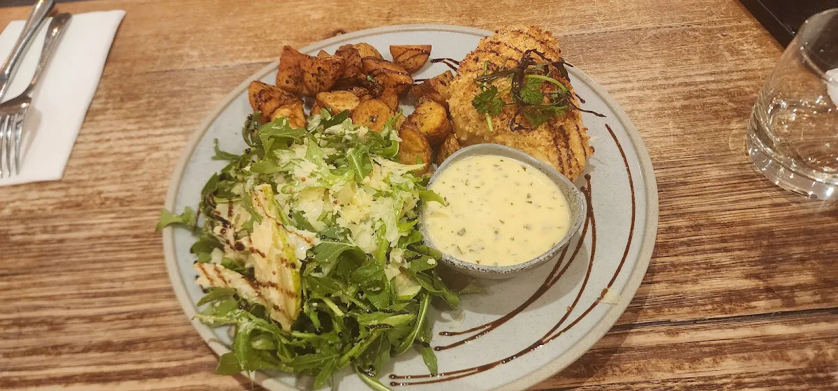 Macadamia Chicken, Middels