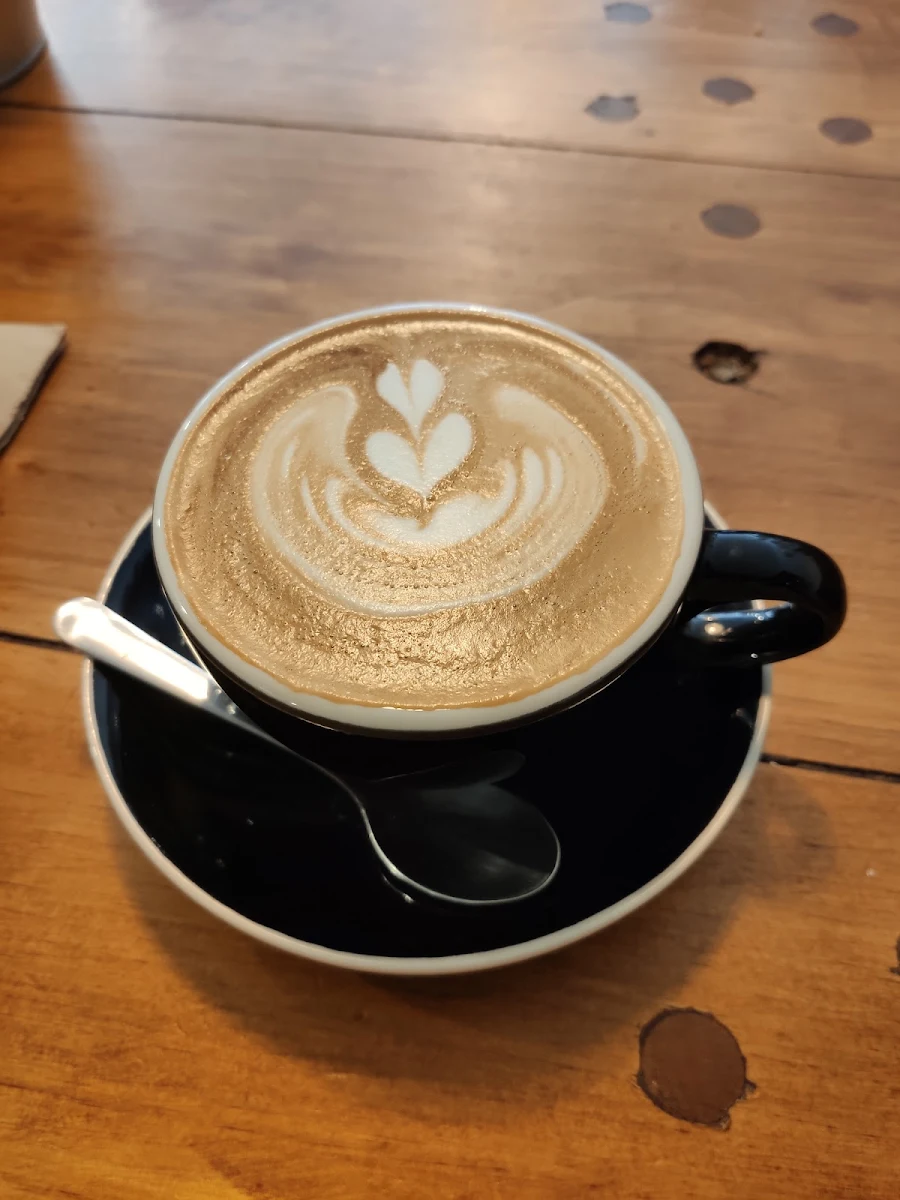 Flat White, Pochito