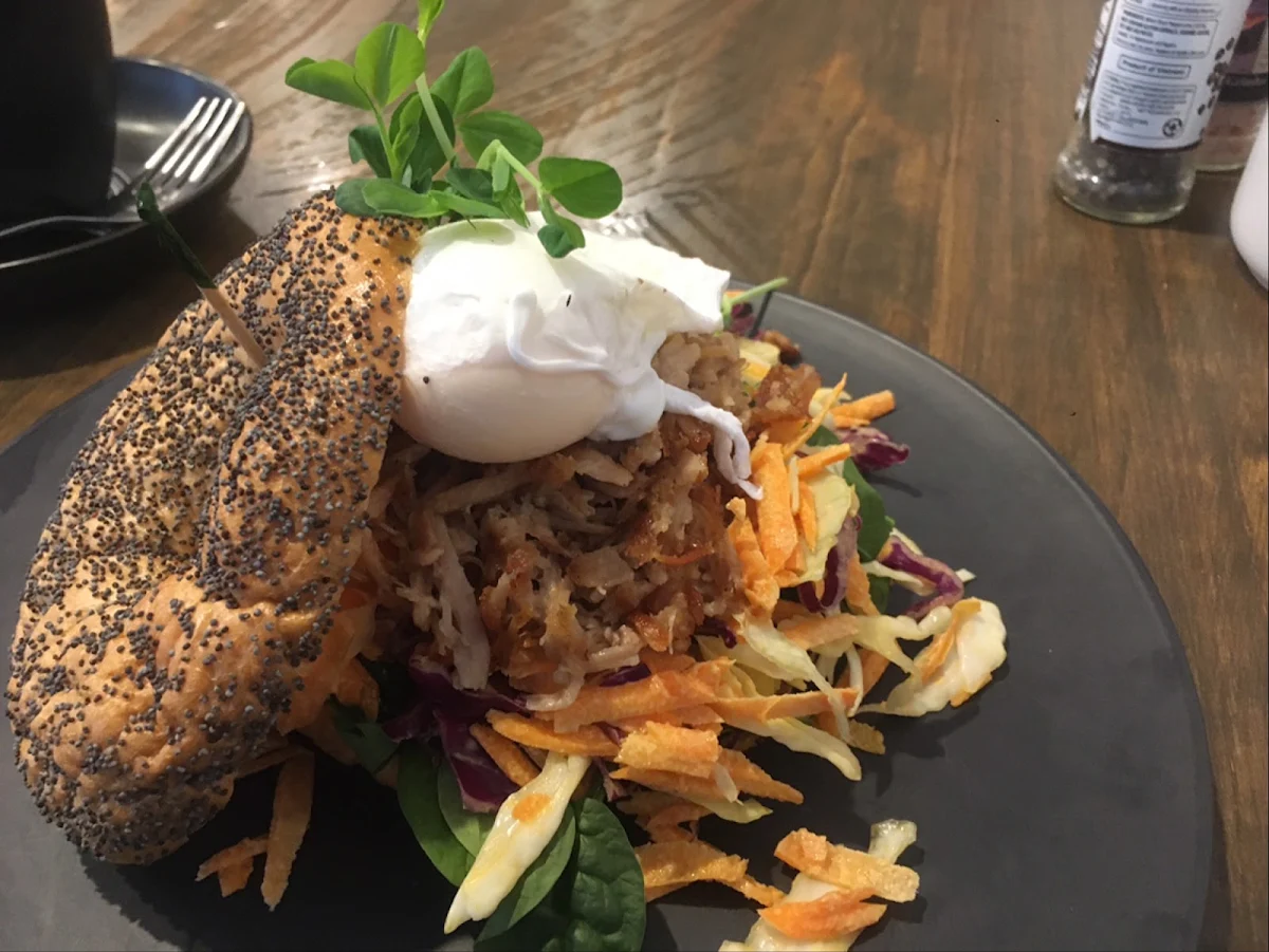 Pulled Pork Bagel