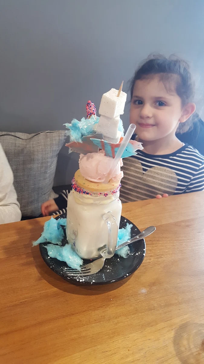 Unicorn Shake, Dolce House Gelato