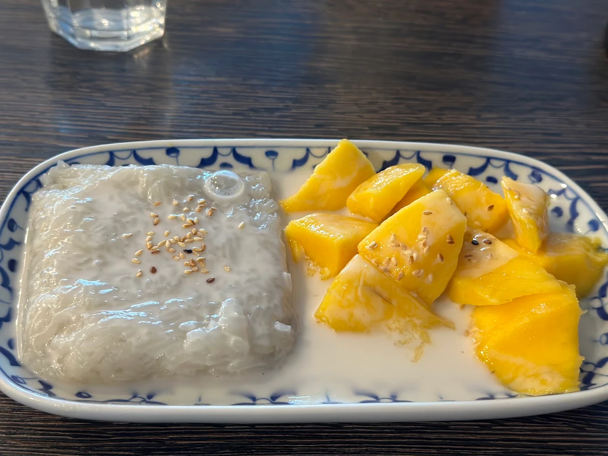 Mango Sticky Rice Dessert