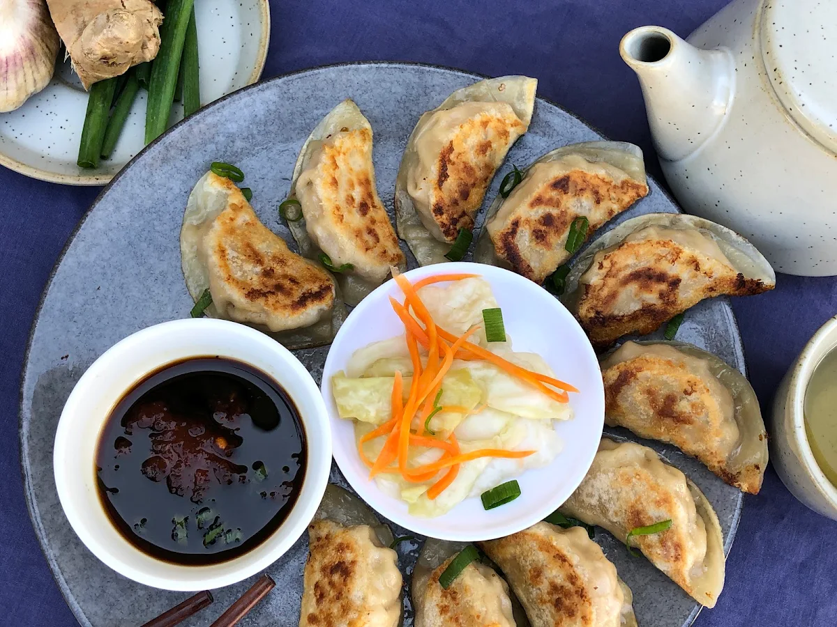 Highlights, MoMo's Dumplings (Jade House) Chinese Restaurant
