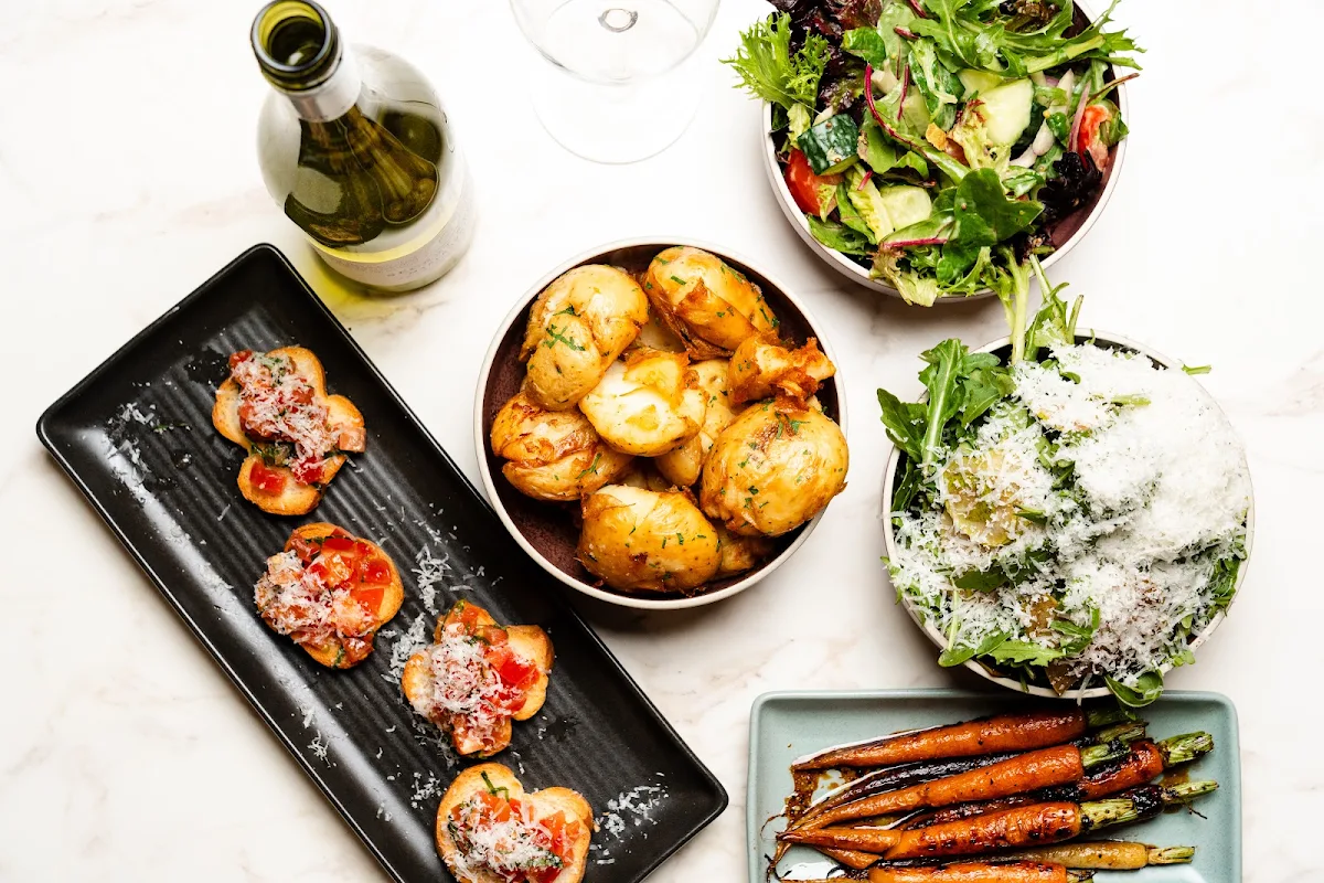Highlights, UNICA Dining