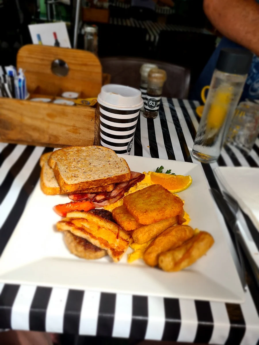Big Breakfast, Cafe 63 - Redcliffe