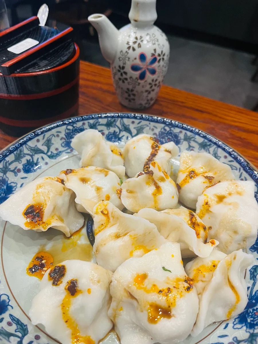 Highlights, Dainty Sichuan Noodles QV
