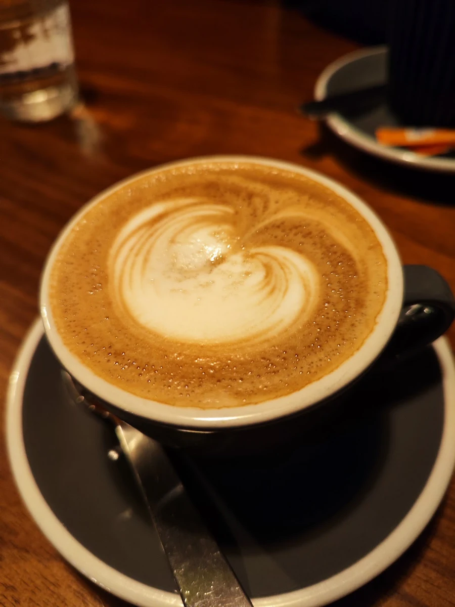 Flat White, Bossman