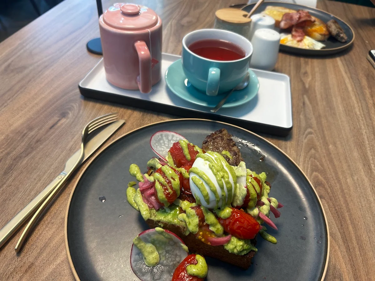 Bel Air Avo Toast